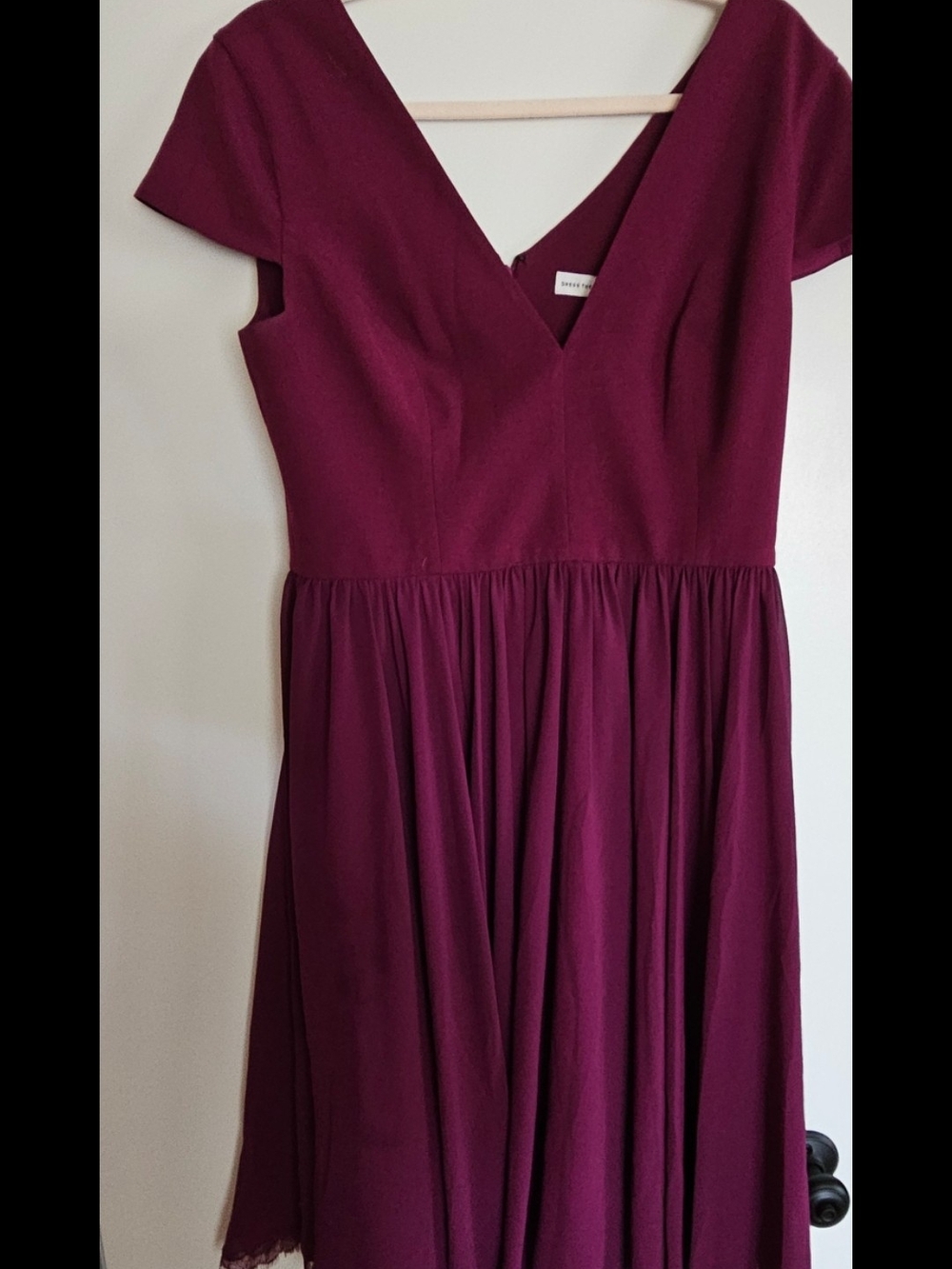 Dress the Population Plum V-Neck Midi Dress